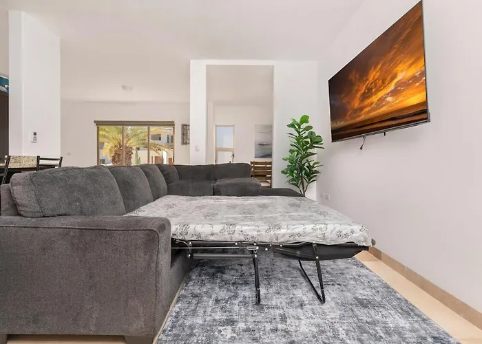 Apartment Modern In El Tezal, Peaceful, Secure & Minutes From Cabo Hotspots *