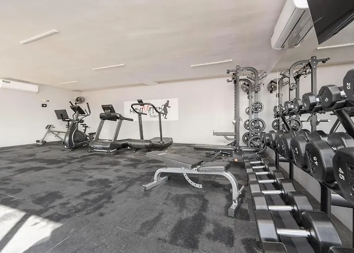 Modern In El Tezal, Peaceful, Secure & Minutes From Cabo Hotspots *